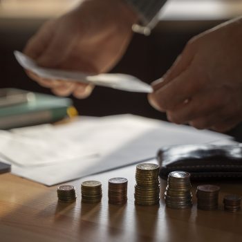 close-up-coins-saved-energy-crisis-expenses